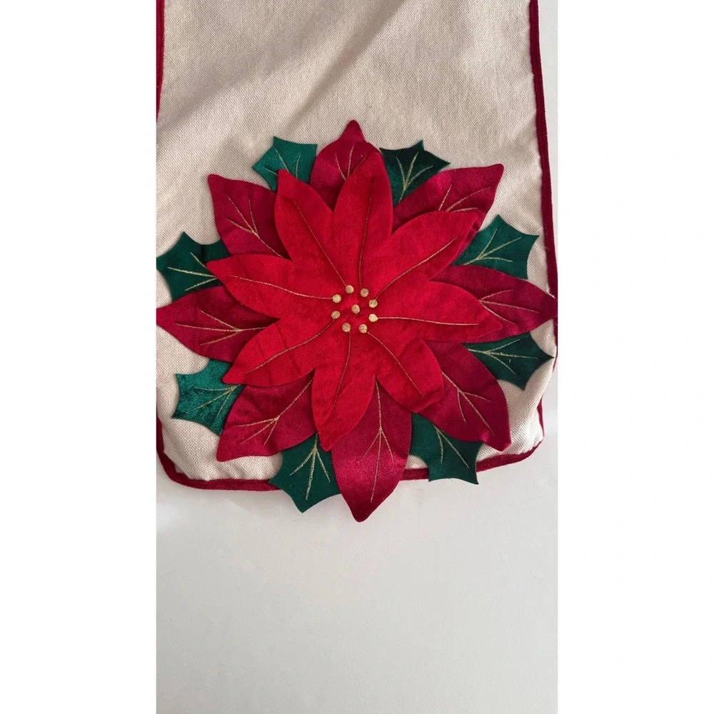 Christmas Poinsettia Table Runner Burgundy Red Green Beige Woven 13